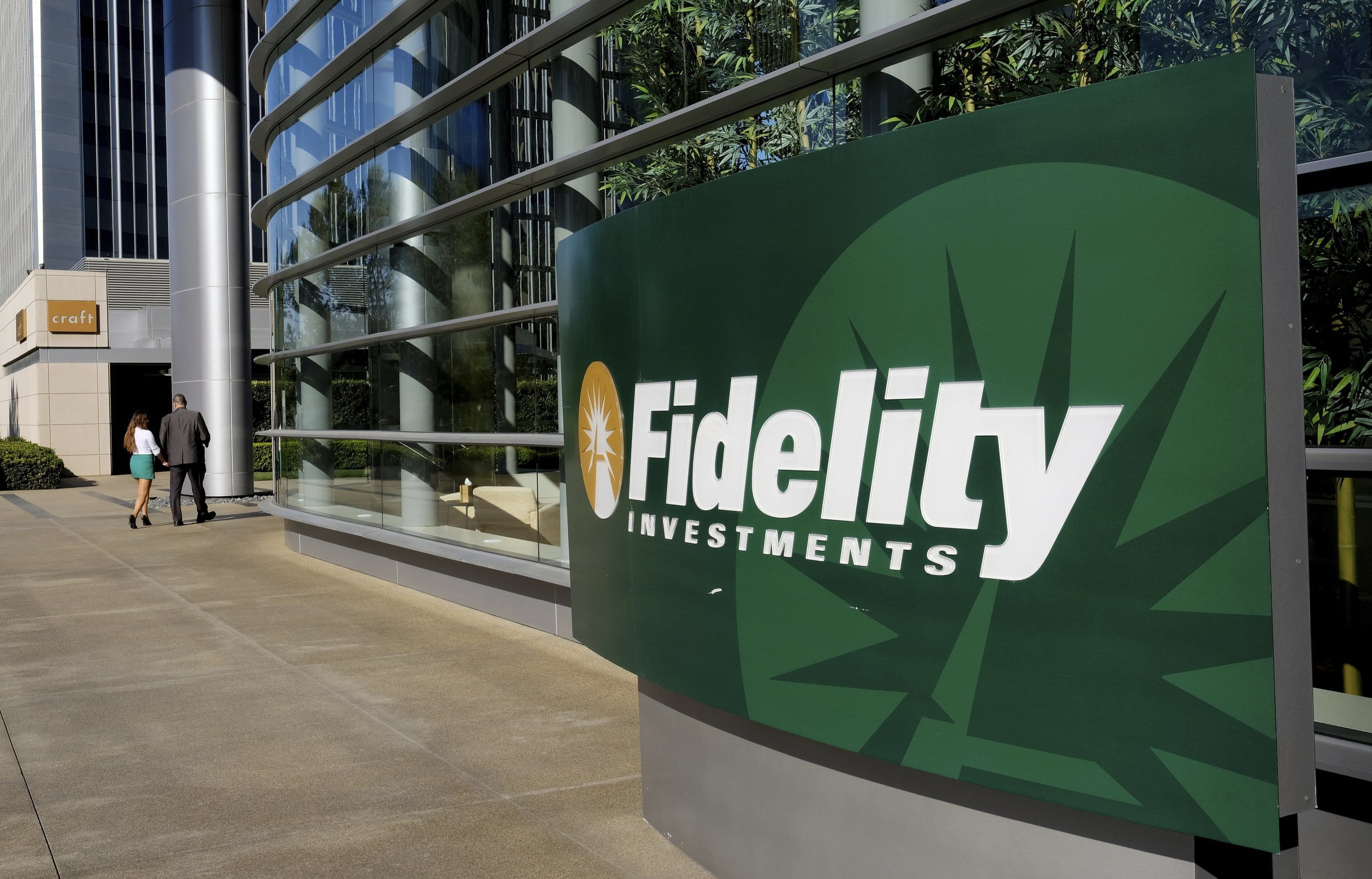 fidelity cryptocurrency trading)