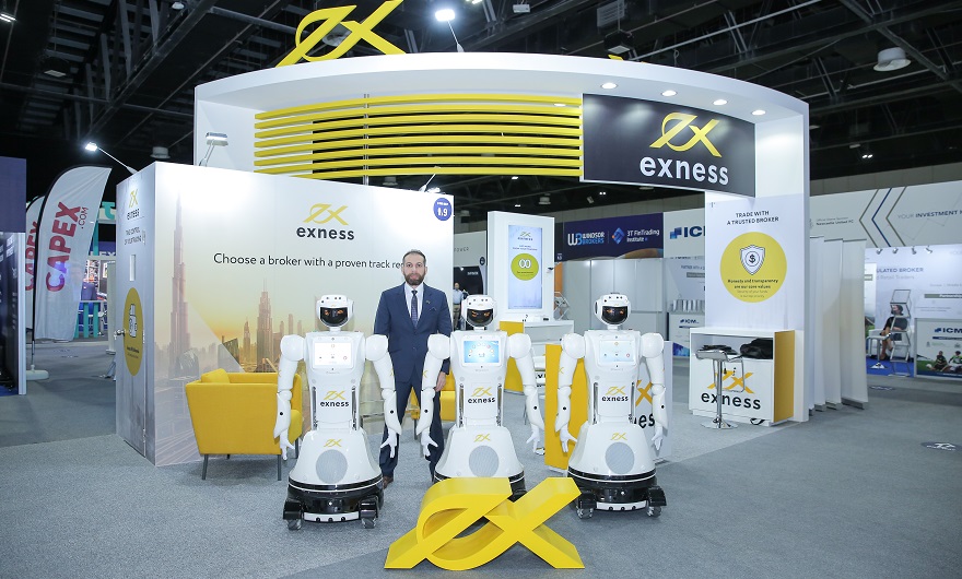 Exness employs robots at Dubai Expo