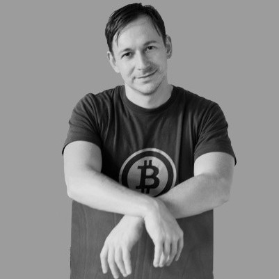 Jarek Jakubcek, Binance