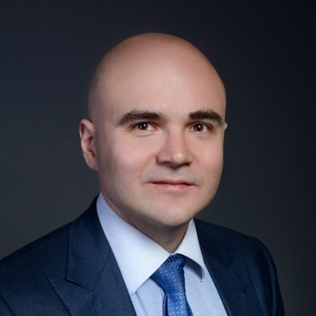 Viktor Prokopenya, Capital.com