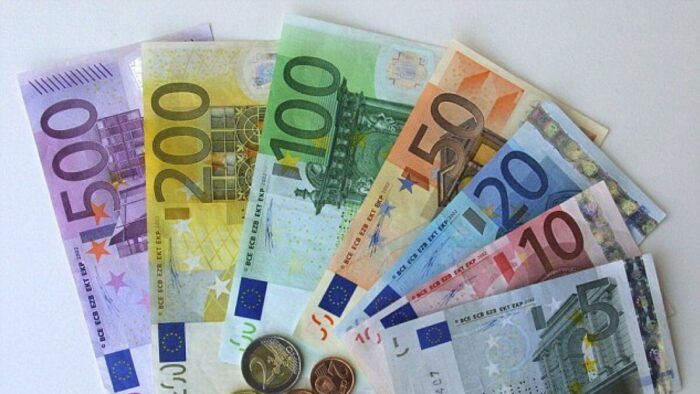 Euro notes