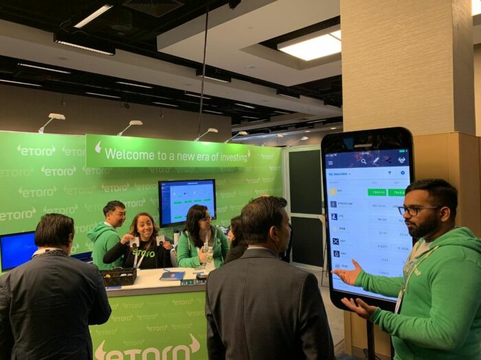 eToro booth