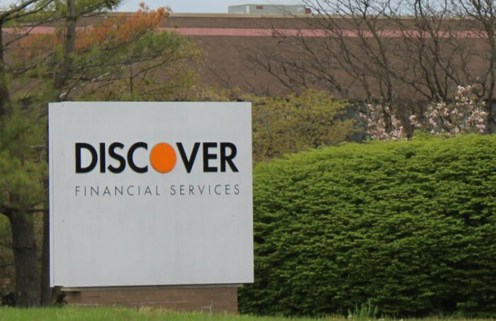 Discover logo